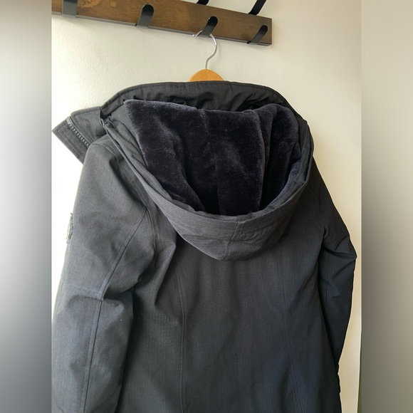 Toboggan black down jacket - Picture 4 of 12